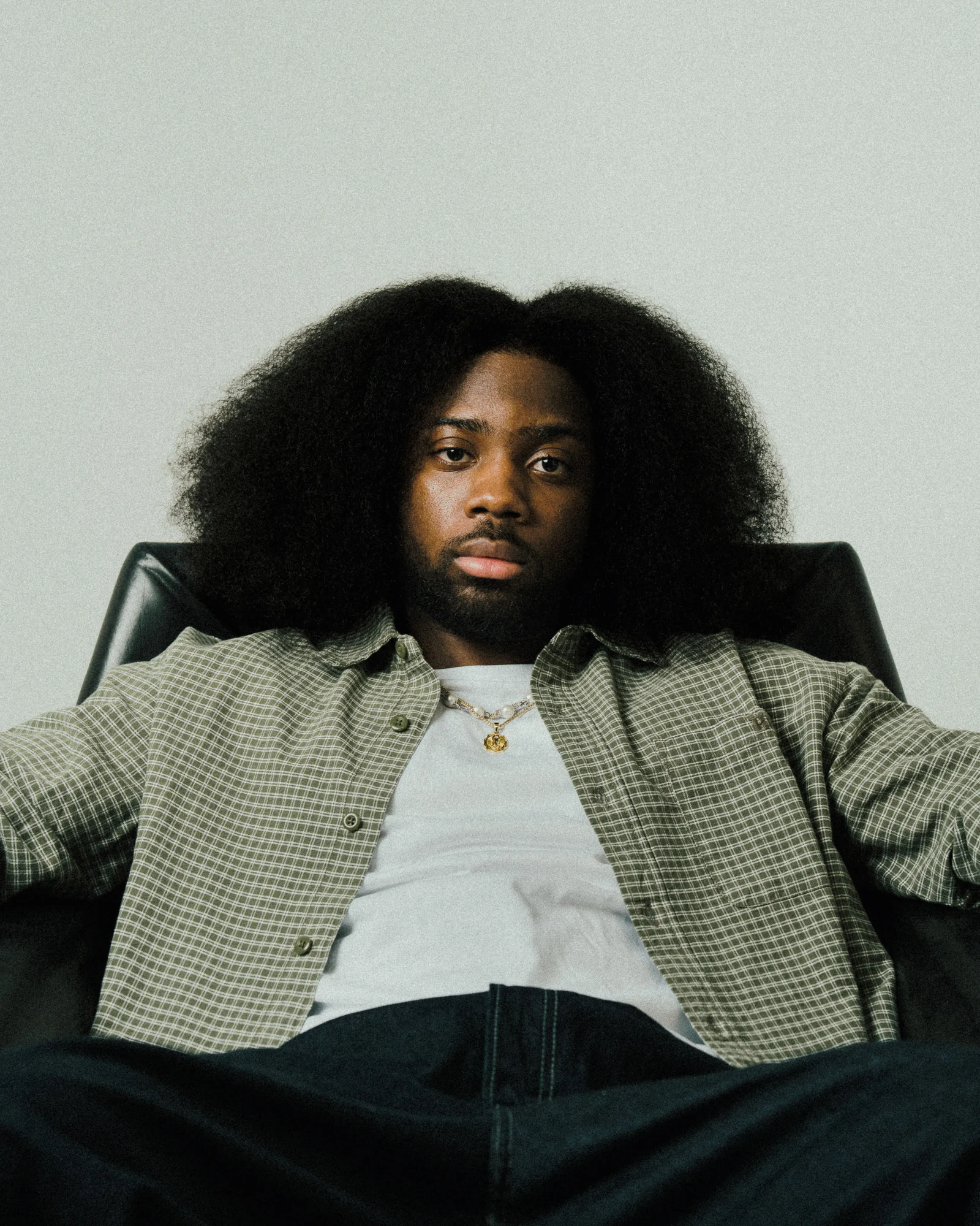 Studio Portraits still 3